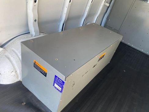 Used 2012 Chevrolet Express 2500 w/ Cold Climate Package image 21