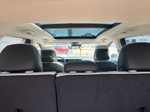 New 2026 Kia Sportage EX w/ EX Panorama Roof Package image 12