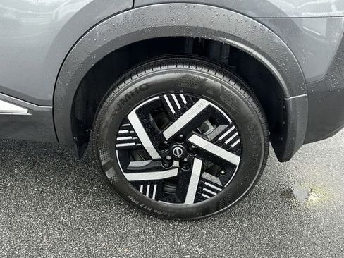 Certified 2025 Nissan Kicks SV image 20