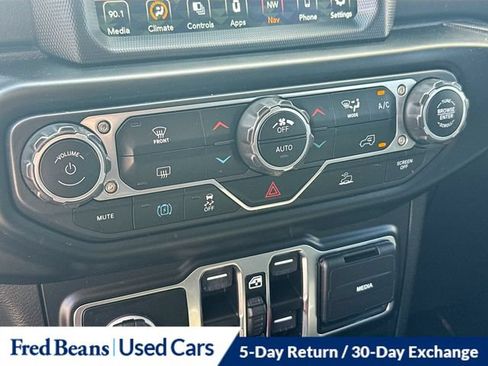 Used 2022 Jeep Wrangler Unlimited Rubicon 4xe AWD/4WD image 22