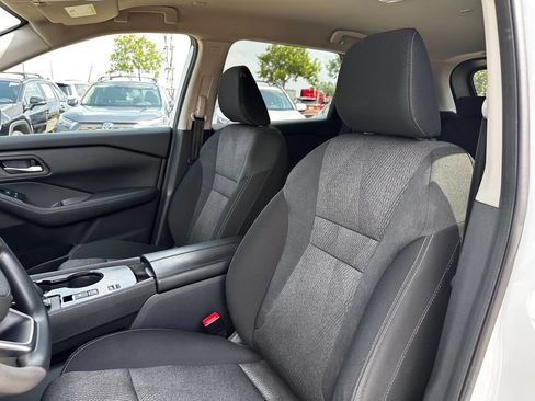 Used 2024 Nissan Rogue SV FWD image 14