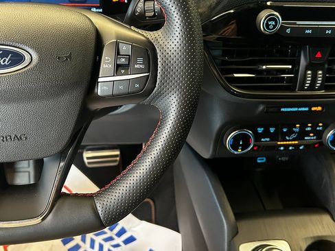 Used 2023 Ford Escape ST-Line image 10