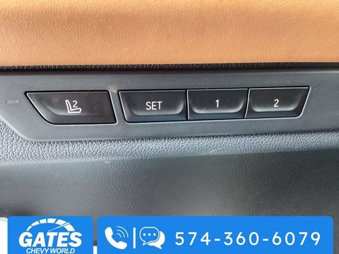 Used 2021 BMW 740i xDrive 740i xDrive w/ Premium Package image 26