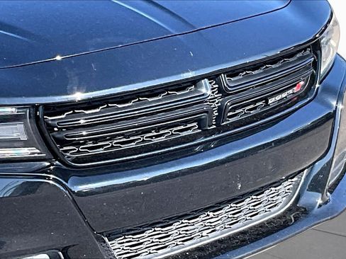 Used 2018 Dodge Charger SXT w/ Blacktop Package RWD image 26