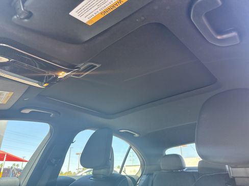 Used 2025 Mercedes-Benz C 300 Sedan image 24