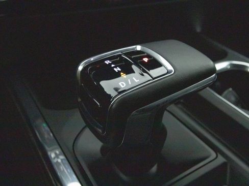 Used 2023 Chevrolet Silverado 1500 RST w/ Z71 Off-Road Package image 26