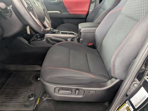 Used 2021 Toyota Tacoma SR5 RWD image 12