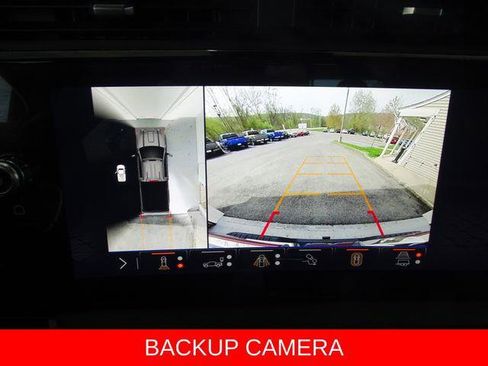 Used 2024 GMC Sierra 2500 AT4 w/ AT4 Premium Plus Package AWD/4WD image 17