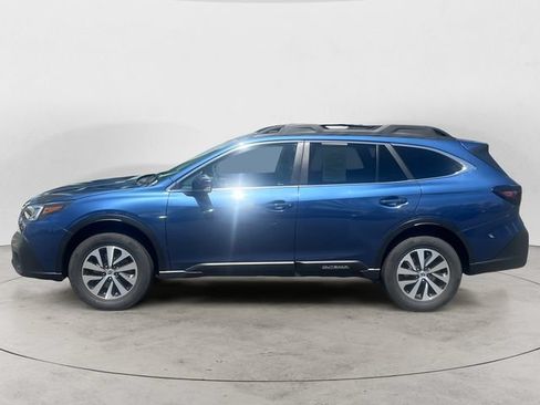 Used 2020 Subaru Outback Premium AWD/4WD image 2