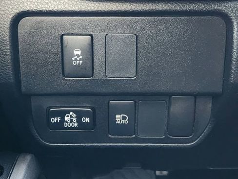 Used 2020 Toyota Tacoma SR5 image 23