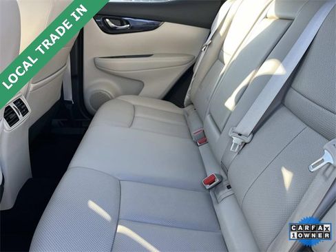 Used 2021 Nissan Rogue Sport SL w/ Premium Package image 18