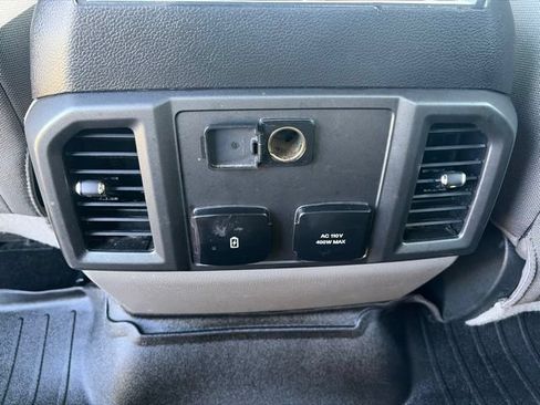 Used 2017 Ford F150 XLT w/ Equipment Group 302A Luxury AWD/4WD image 9