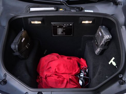 Used 2018 Ferrari 488 GTB image 25