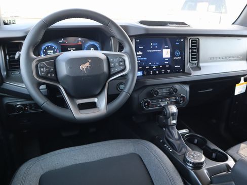 New 2025 Ford Bronco Big Bend AWD/4WD image 2