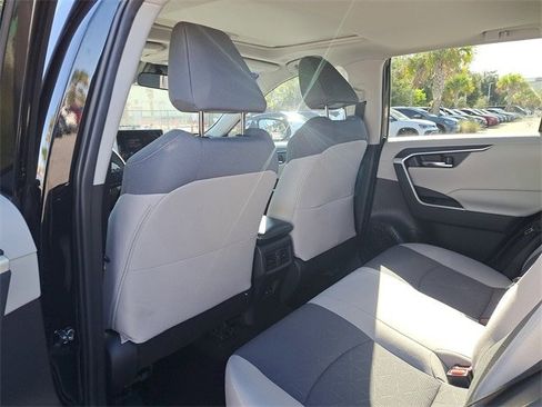 Used 2023 Toyota RAV4 XLE image 8