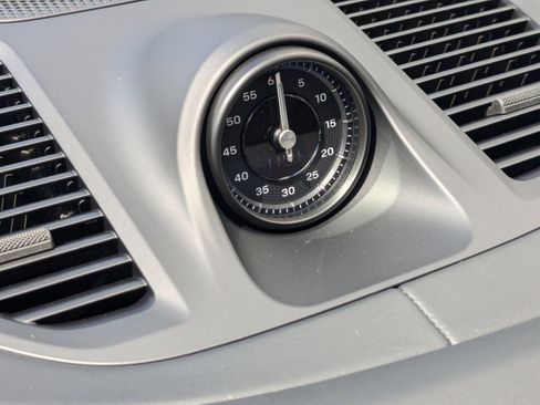 New 2025 Porsche Cayenne S image 21