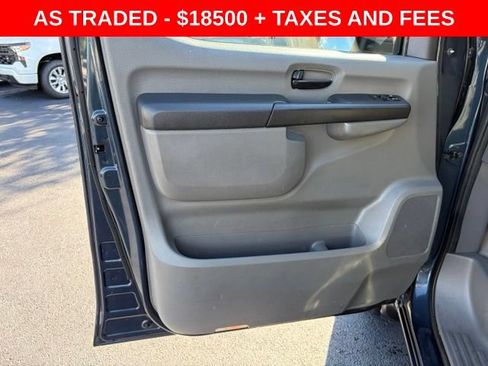 Used 2017 Nissan NV 3500 SL RWD image 12