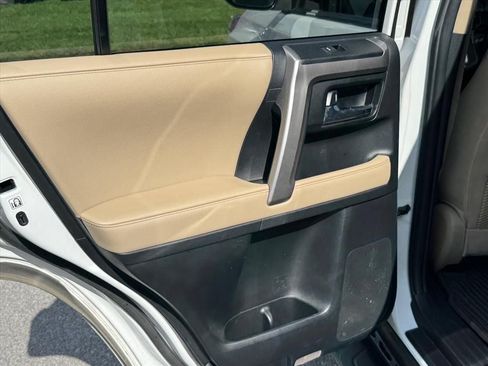 Used 2024 Toyota 4Runner SR5 Premium w/ Moonroof Package AWD/4WD image 13