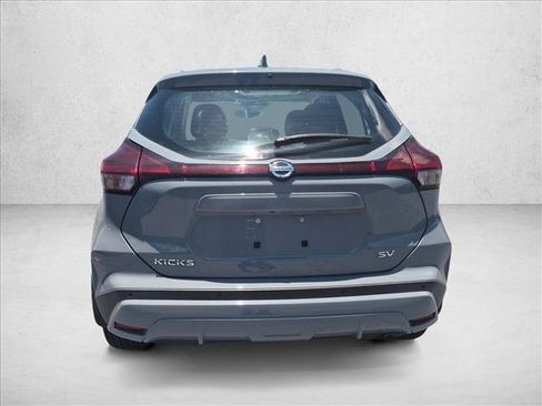 Used 2021 Nissan Kicks SV FWD image 6