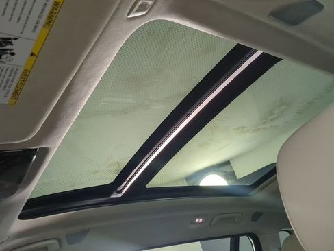 Used 2024 BMW X7 M60i w/ Executive Package image 25