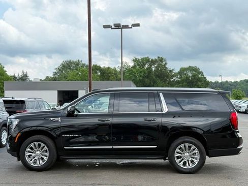Used 2025 GMC Yukon XL Denali AWD/4WD image 51