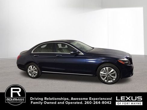 Used 2019 Mercedes-Benz C 300 4MATIC Sedan image 5