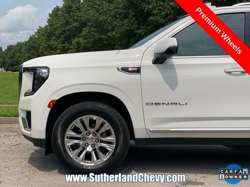 Used 2024 GMC Yukon XL Denali AWD/4WD image 10