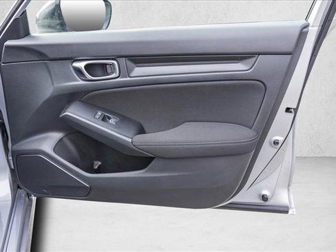 Used 2025 Honda Civic Sport image 29