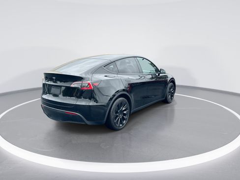 Used 2020 Tesla Model Y Long Range AWD/4WD image 9