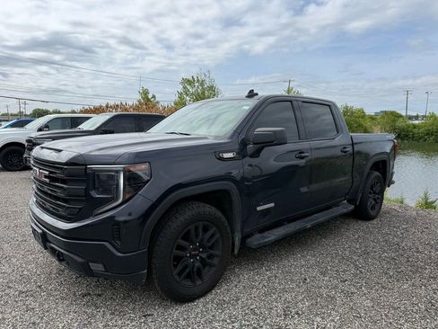 Used 2022 GMC Sierra 1500 Elevation AWD/4WD image 1
