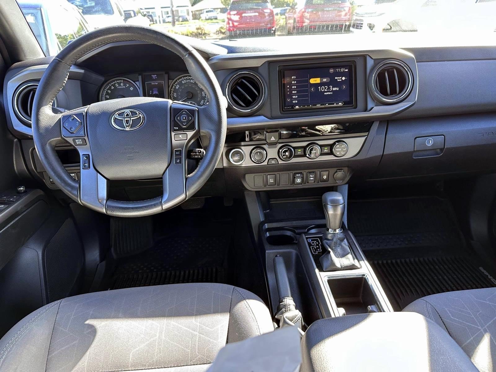 Used 2018 Toyota Tacoma TRD Off-Road AWD/4WD image 14