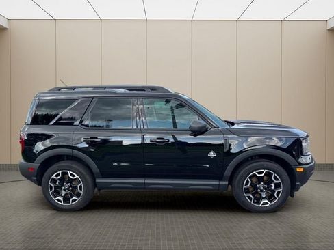 Used 2025 Ford Bronco Sport Outer Banks w/ Outer Banks Tech Package+ AWD/4WD image 12