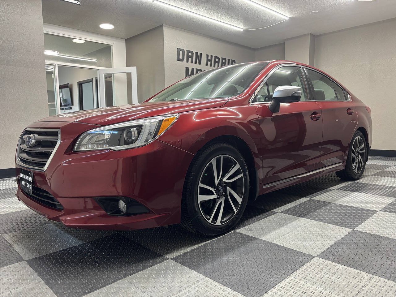 Used 2017 Subaru Legacy 2.5i Sport AWD/4WD image 2