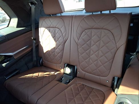 New 2026 BMW X7 xDrive40i w/ M Sport Package image 6