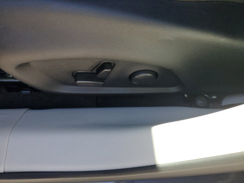 Used 2023 Jeep Compass Limited w/ Elite Group image 20