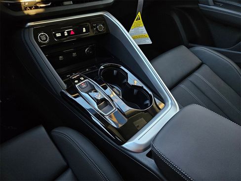 New 2025 Audi Q5 2.0T Premium Plus image 14