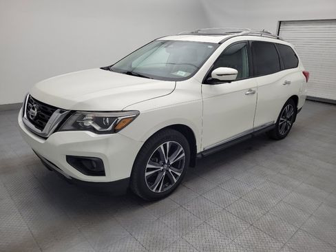 Used 2017 Nissan Pathfinder Platinum w/ Family Entertainment Package AWD/4WD image 2
