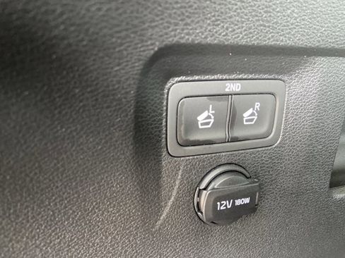Used 2025 Kia Telluride S FWD image 35