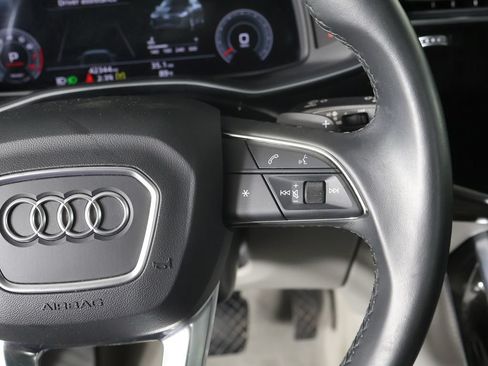 Used 2022 Audi Q7 3.0T Premium Plus AWD/4WD image 47