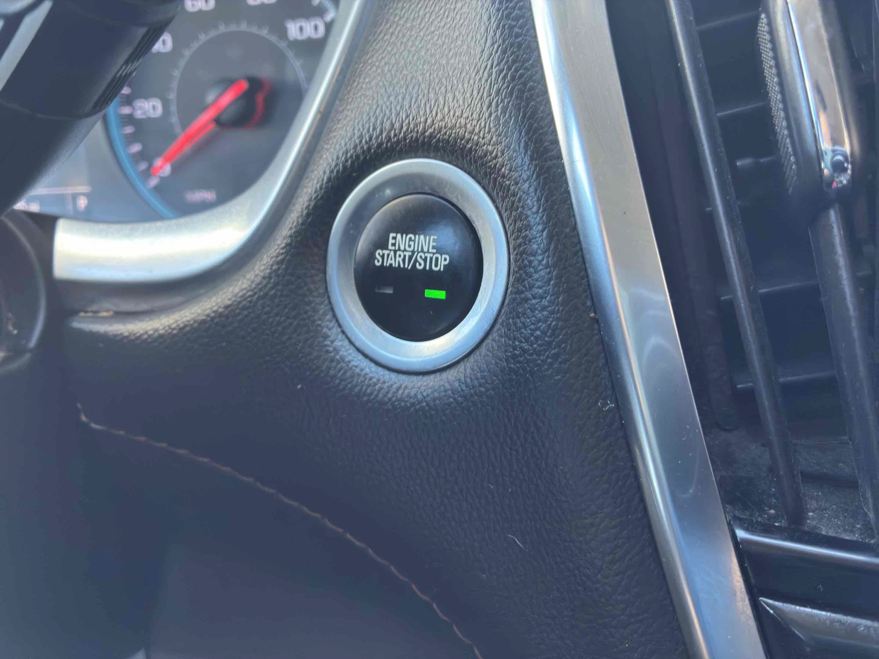 Used 2020 Chevrolet Traverse LS FWD image 35