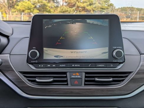 New 2025 Nissan Altima 2.5 SV image 21