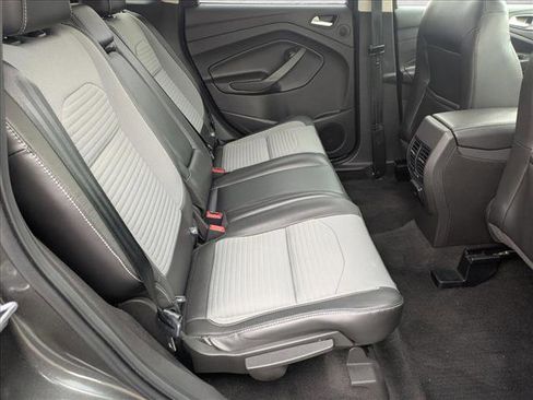 Used 2017 Ford Escape Titanium image 21