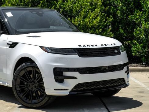 New 2026 Land Rover Range Rover Sport Dynamic SE AWD/4WD image 9