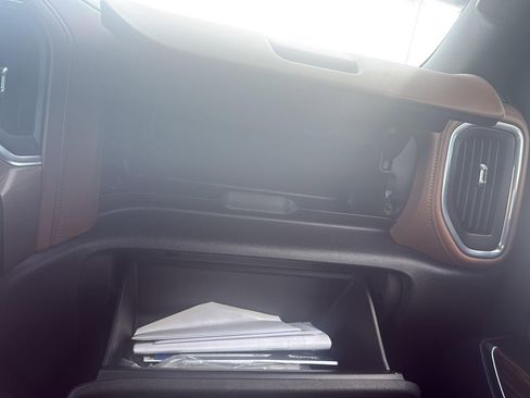 Used 2021 Chevrolet Silverado 1500 High Country w/ Safety Package II image 25