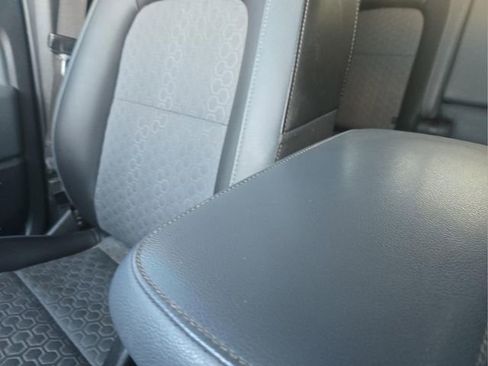 Used 2022 Chevrolet Colorado Z71 w/ Safety Package image 26