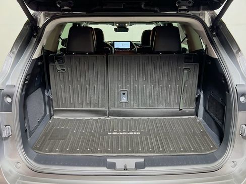 Certified 2025 Toyota Highlander Limited AWD/4WD image 24