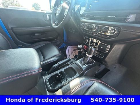 Used 2024 Jeep Wrangler Unlimited Rubicon w/ Safety Group AWD/4WD image 21