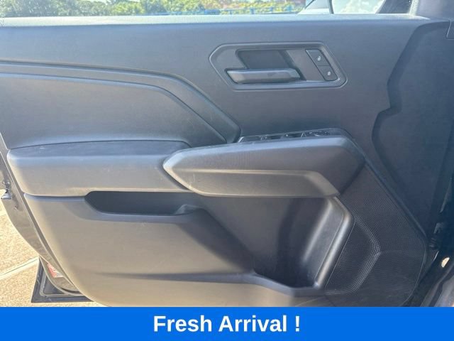 Used 2023 Chevrolet Colorado Trail Boss w/ Technology Package AWD/4WD image 11