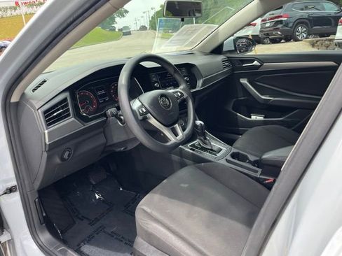 Used 2019 Volkswagen Jetta FWD image 6