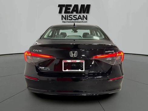 Used 2022 Honda Civic Touring image 5